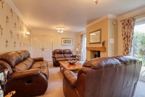 Lounge- click for photo gallery